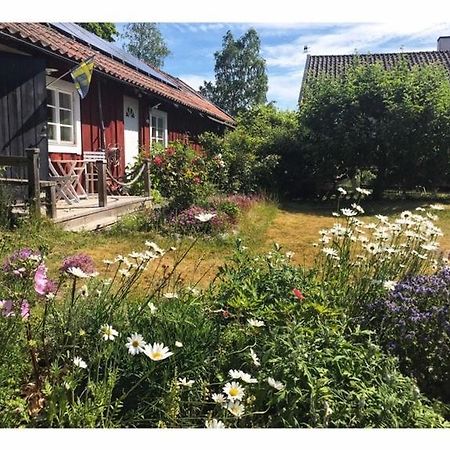 Bed and Breakfast Tystberga Logi Экстерьер фото